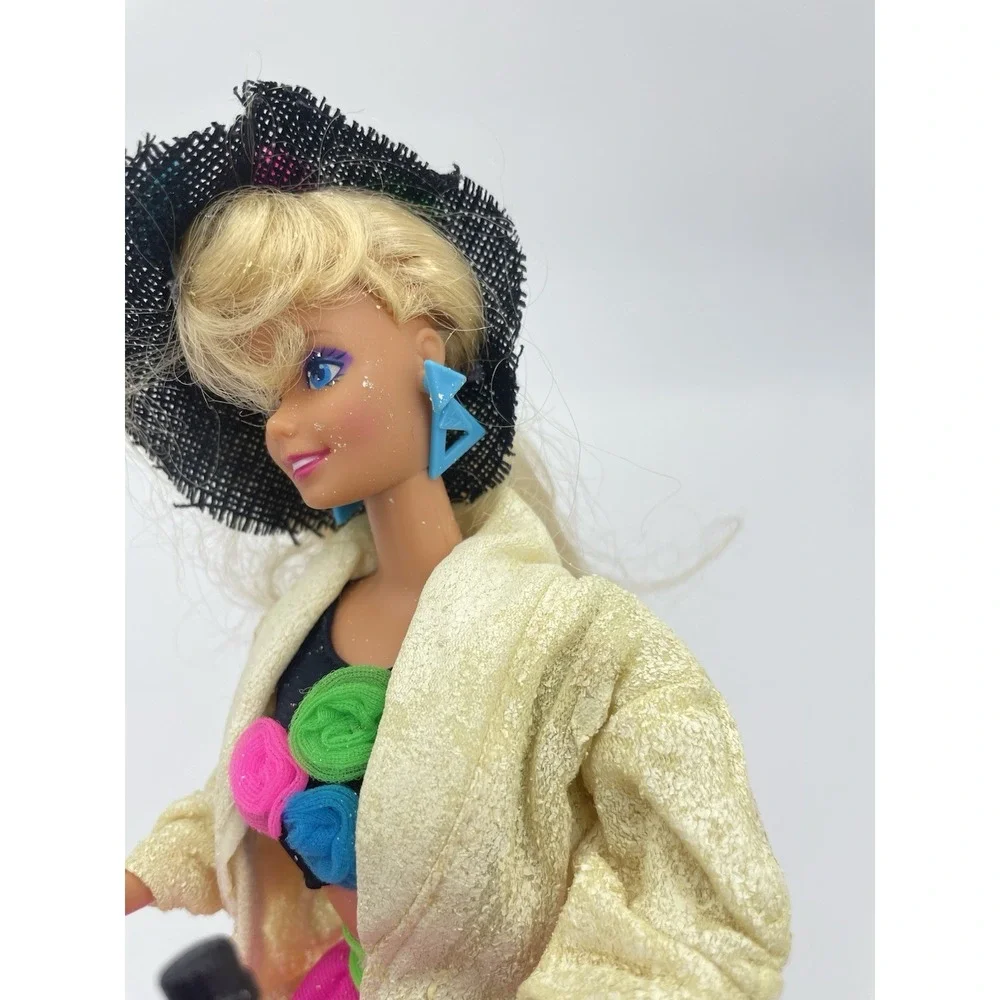 Vintage 1989‎ Mattel DANCE CLUB BARBIE Doll w Original Outfit & Accessories